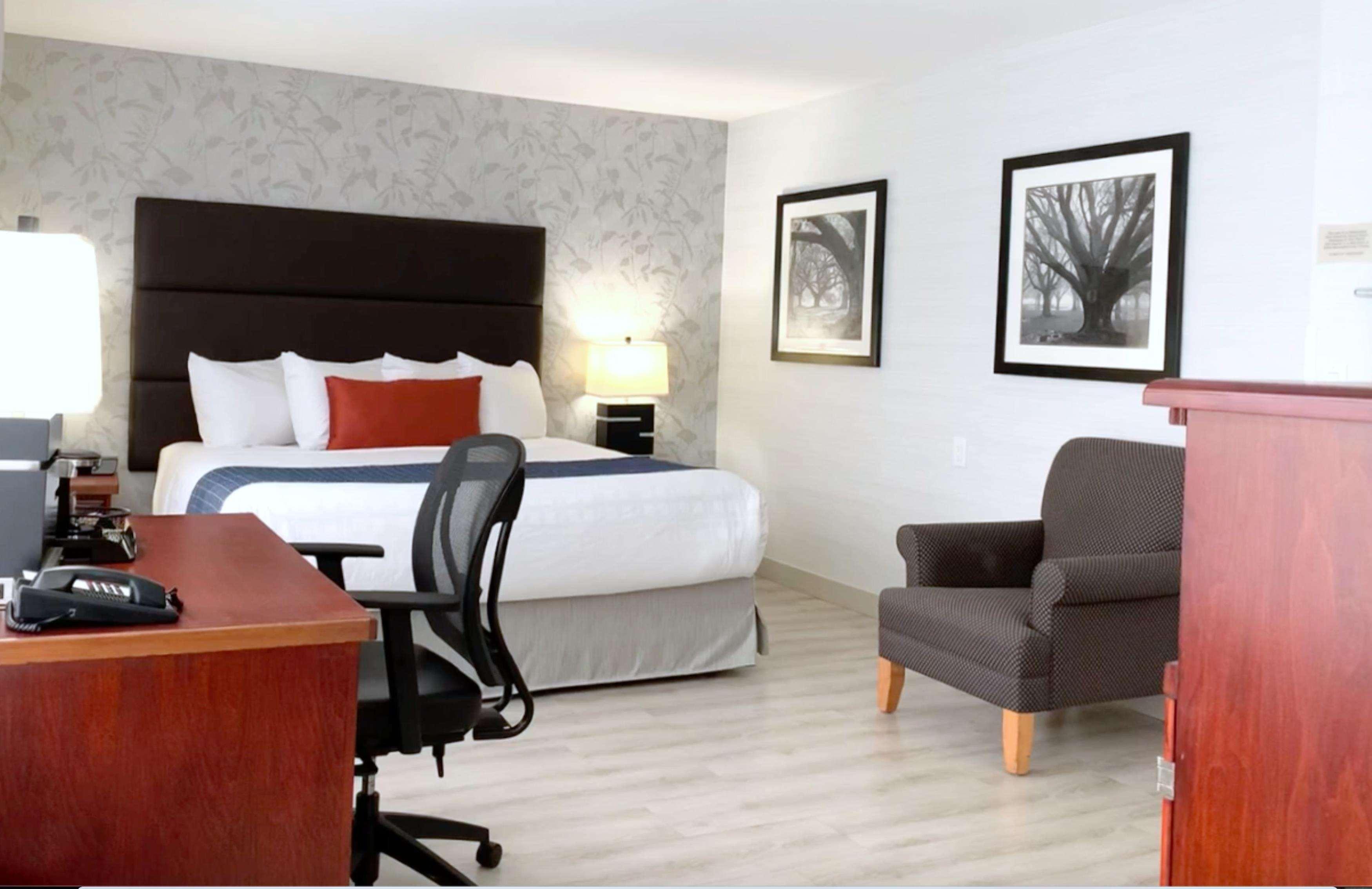 אבוטספורד Best Western Plus Regency Inn And Conference Centre מראה חיצוני תמונה