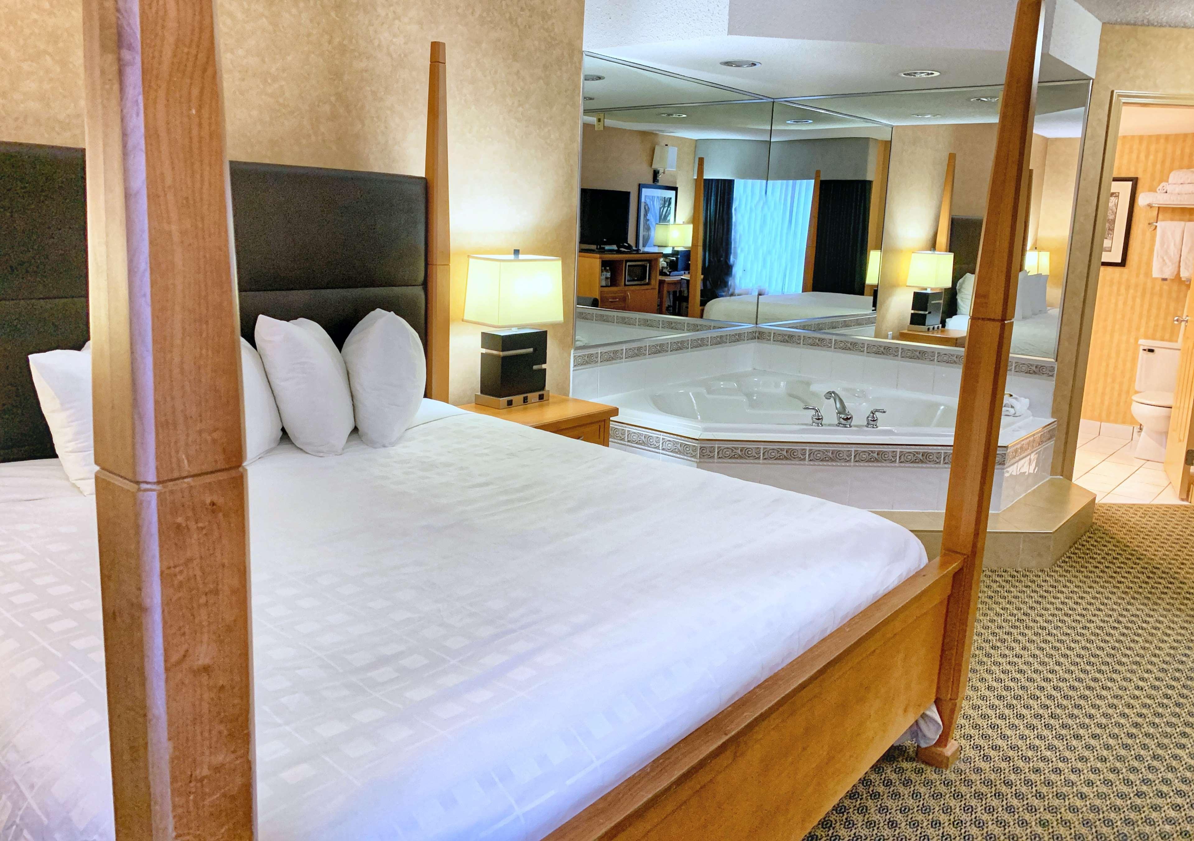 אבוטספורד Best Western Plus Regency Inn And Conference Centre מראה חיצוני תמונה