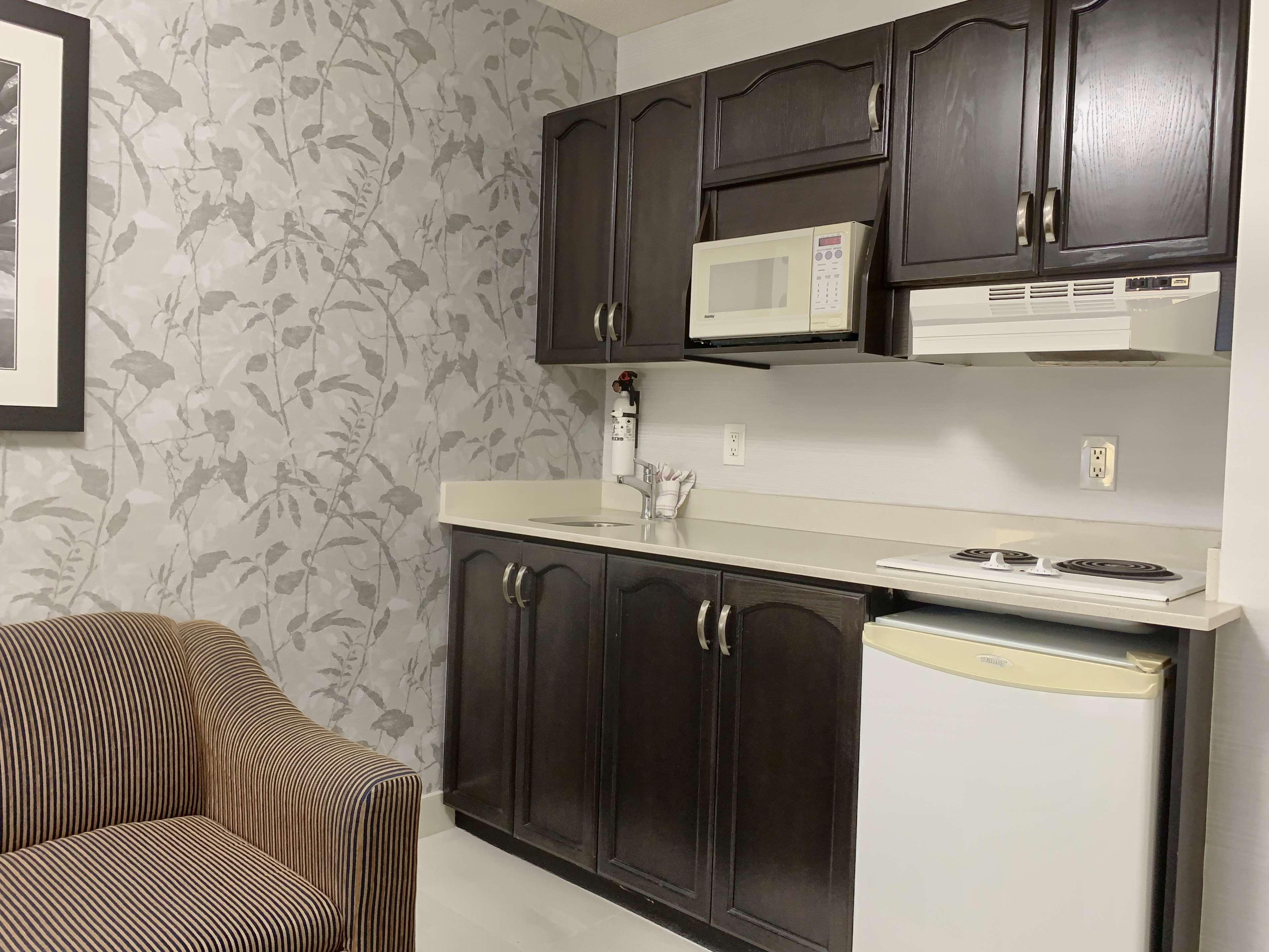 אבוטספורד Best Western Plus Regency Inn And Conference Centre מראה חיצוני תמונה